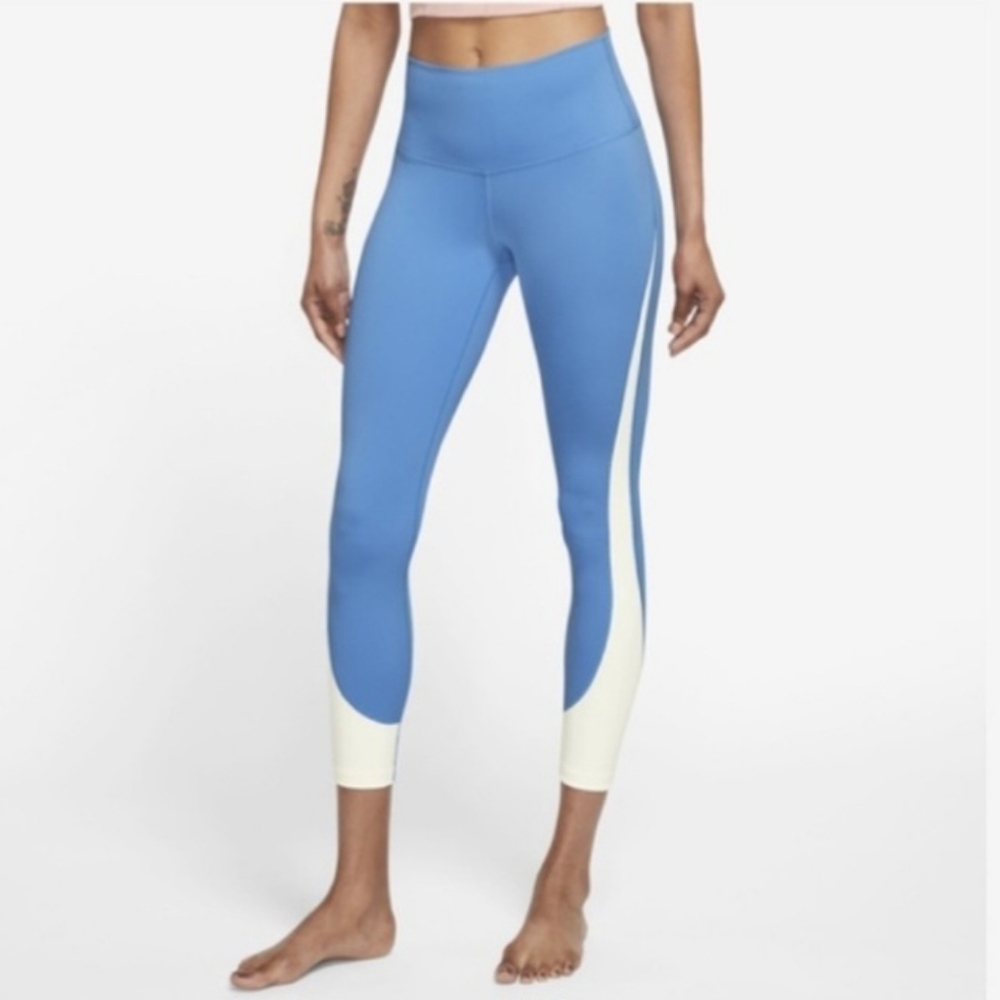 New Nike High Rise 7/8 Blue and White Novelty Yoga Pant Tights